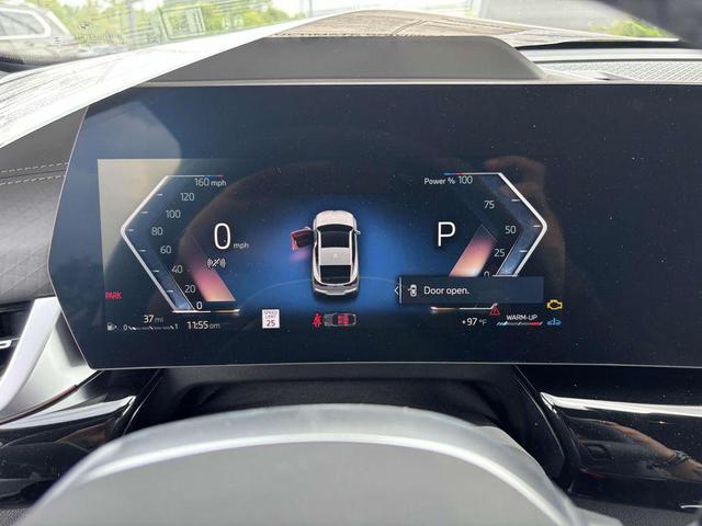 Photo of 2025 Alpine White BMW X2