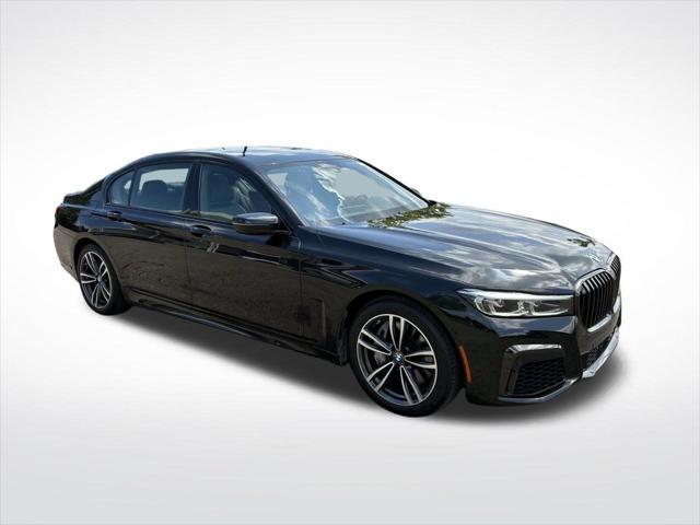 2022 BMW 750