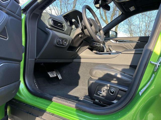 Photo of 2023 Urban Green Maserati Levante
