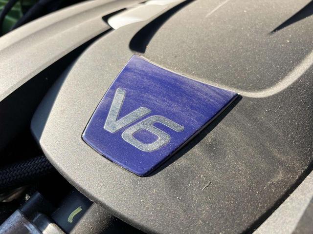Photo of 2023 Urban Green Maserati Levante