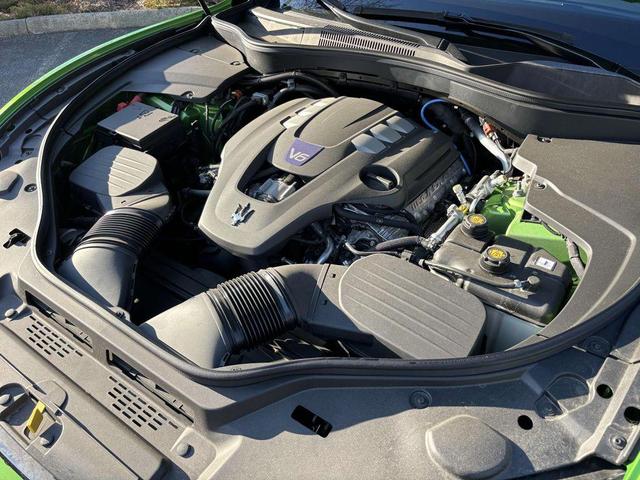 Photo of 2023 Urban Green Maserati Levante