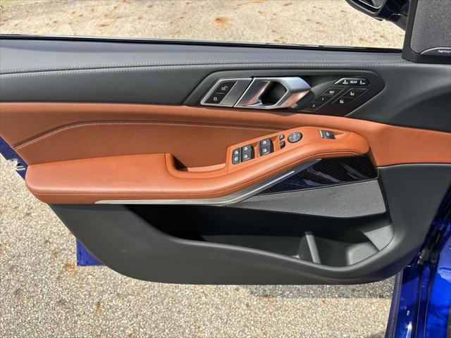 Photo of 2026 Marina Bay Blue Metallic BMW X7