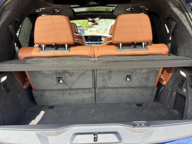 Photo of 2026 Marina Bay Blue Metallic BMW X7