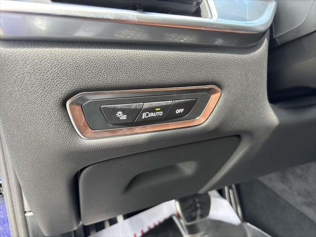 Photo of 2026 Marina Bay Blue Metallic BMW X7