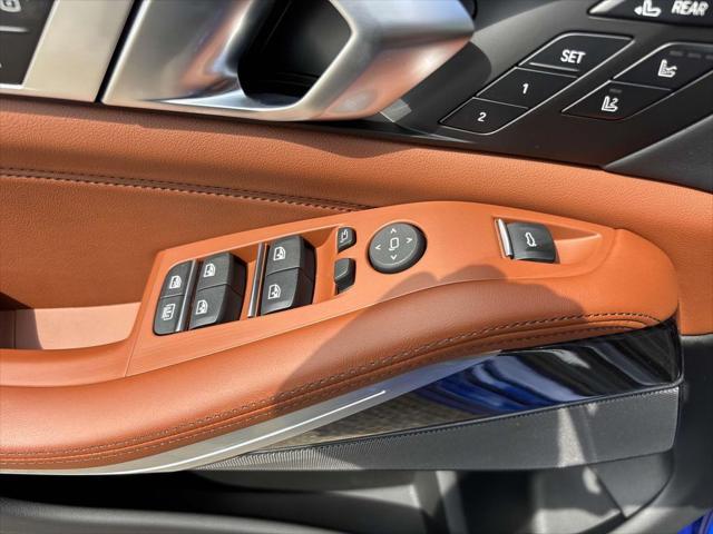 Photo of 2026 Marina Bay Blue Metallic BMW X7