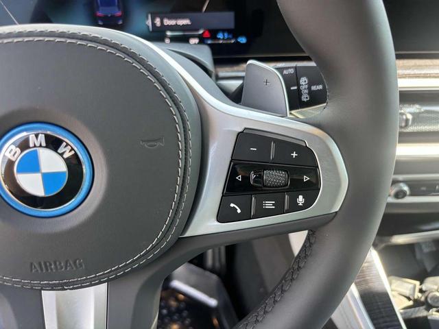 Photo of 2026 Tanzanite Blue II Metallic BMW X5 PHEV