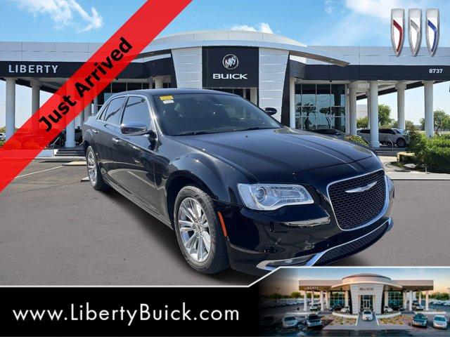 2016 Chrysler 300C