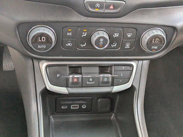 Photo of 2024 Summit White GMC Terrain