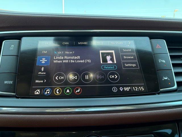 Photo of 2021 White Frost Tricoat Buick Enclave