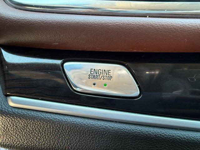 Photo of 2021 White Frost Tricoat Buick Enclave