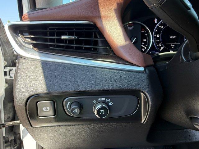 Photo of 2021 White Frost Tricoat Buick Enclave