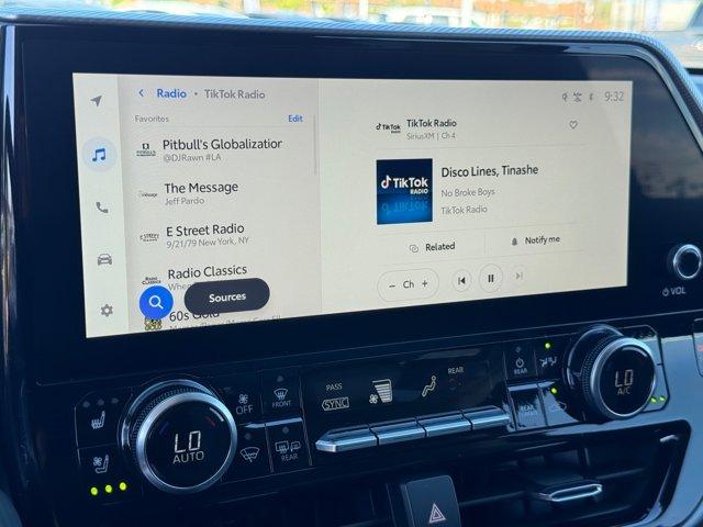 Photo of 2023 Gray Toyota Highlander