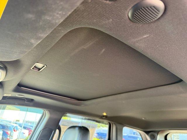 Photo of 2018 Diamond Black Crystal Pearlcoat Jeep Grand Cherokee