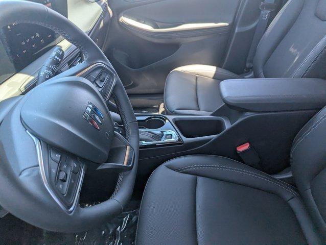 Photo of 2024 Summit White Buick Encore GX