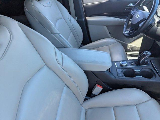 Photo of 2019 Crystal White Tricoat Cadillac XT4