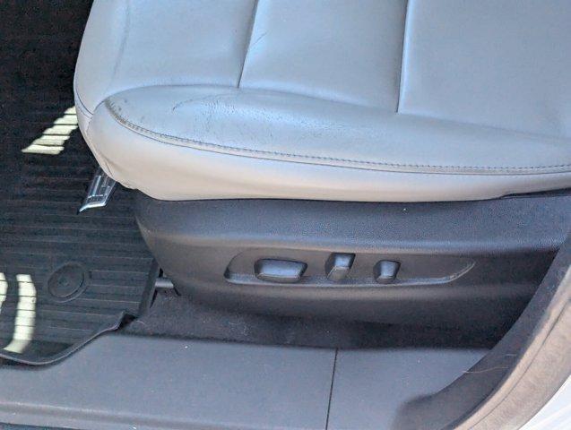 Photo of 2019 Crystal White Tricoat Cadillac XT4