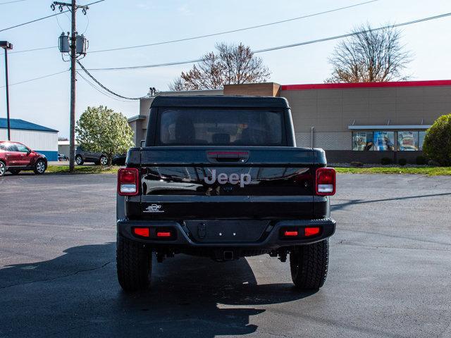 Photo of 2021 Black Clearcoat Jeep Gladiator