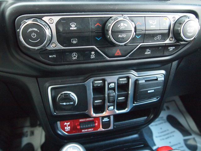 Photo of 2021 Black Clearcoat Jeep Gladiator