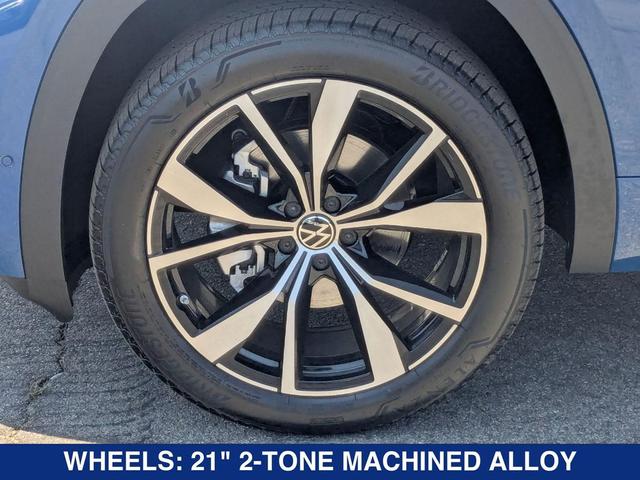 Photo of 2025 Mountain Lake Blue Metallic Volkswagen Atlas