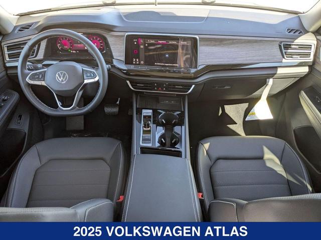 Photo of 2025 Opal White Pearl Volkswagen Atlas