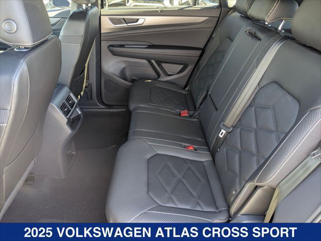 Photo of 2025 Deep Black Pearl Volkswagen Atlas