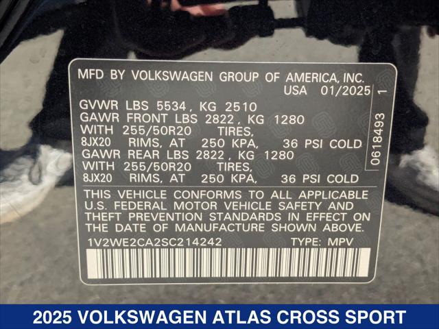 Photo of 2025 Deep Black Pearl Volkswagen Atlas