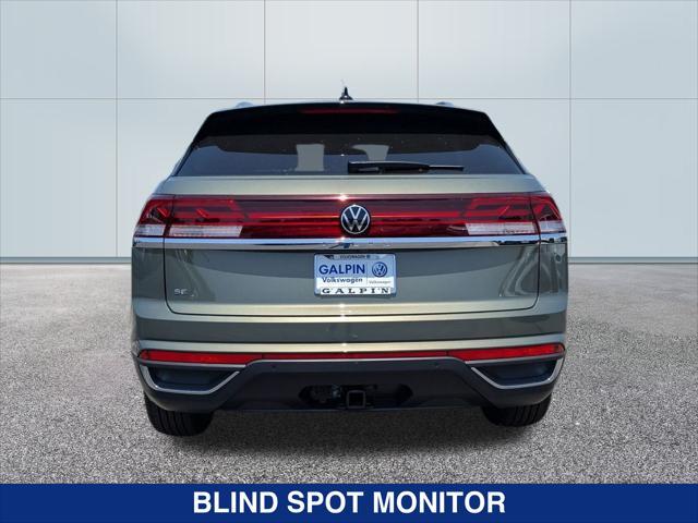 Photo of 2025 Avocado Green Pearl Volkswagen Atlas