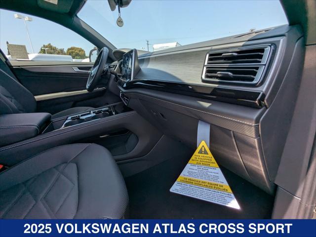Photo of 2025 Avocado Green Pearl Volkswagen Atlas