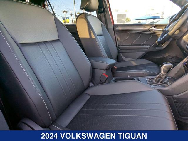 Photo of 2024 Kings Red Metallic Volkswagen Tiguan