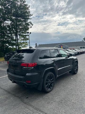 Photo of 2020 Black Jeep Grand Cherokee