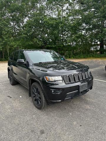 Photo of 2020 Black Jeep Grand Cherokee