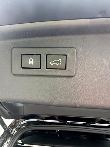 Photo of 2022 Crystal Black Silica Subaru Outback