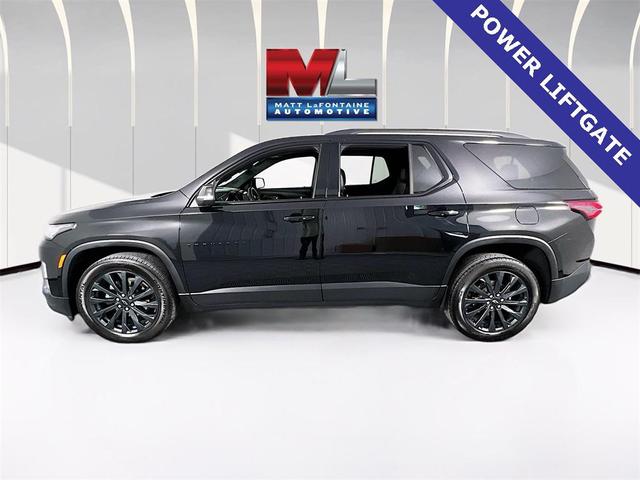 Photo of 2023 Mosaic Black Metallic Chevrolet Traverse