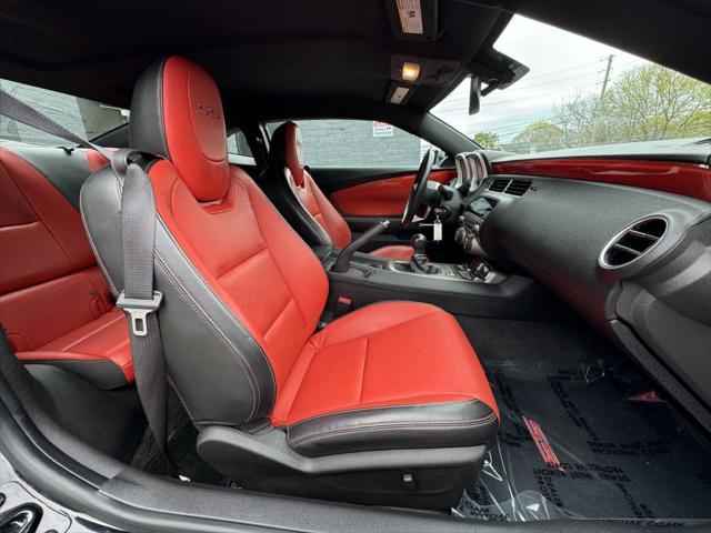 Photo of 2010 Black Chevrolet Camaro