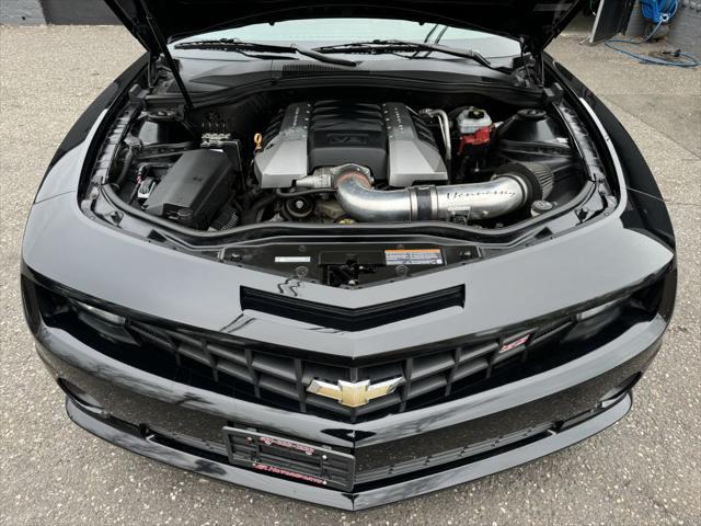 Photo of 2010 Black Chevrolet Camaro