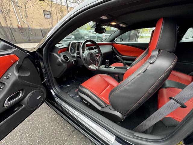 Photo of 2010 Black Chevrolet Camaro