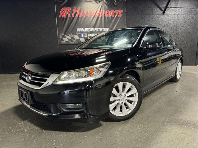 Photo of 2015 Crystal Black Pearl Honda Accord
