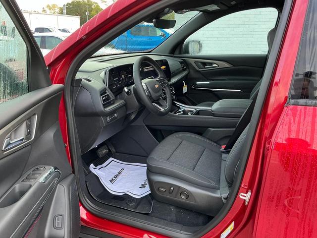 Photo of 2026 Radiant Red Tintcoat Chevrolet Traverse