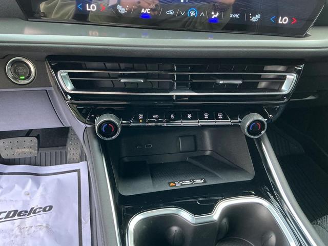 Photo of 2026 Radiant Red Tintcoat Chevrolet Traverse