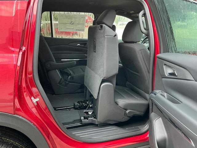 Photo of 2026 Radiant Red Tintcoat Chevrolet Traverse
