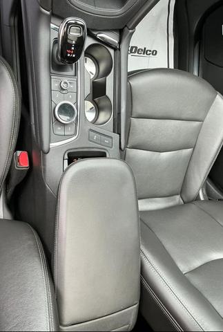 Photo of 2021 Stellar Black Metallic Cadillac XT5