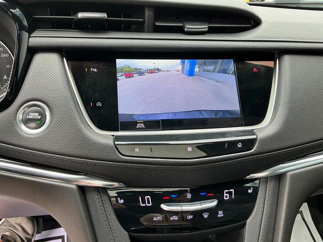 Photo of 2021 Stellar Black Metallic Cadillac XT5
