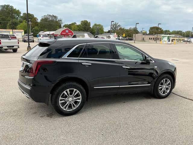 Photo of 2021 Stellar Black Metallic Cadillac XT5