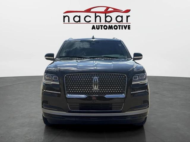 Photo of 2024 Infinite Black Metallic Clearcoat Lincoln Navigator