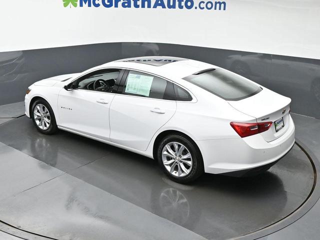 Photo of 2024 Summit White Chevrolet Malibu
