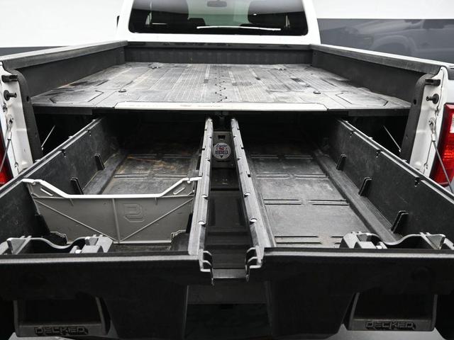 Photo of 2015 Oxford White Ford F-250