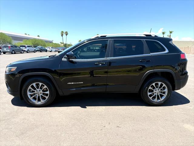 Photo of 2019 Black Jeep Cherokee
