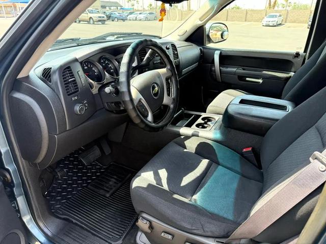 Photo of 2011 Blue Chevrolet Silverado 1500