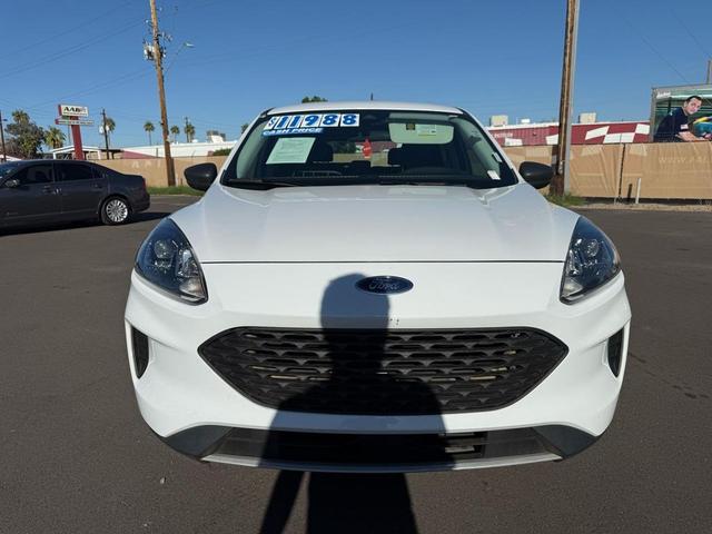 Photo of 2021 White Ford Escape