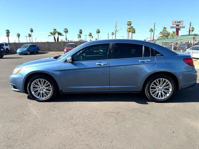 Photo of 2011 Blue Chrysler 200
